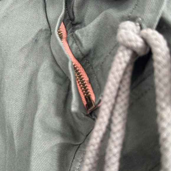 Market & Spruce olive green utility jacket with detachable hood, size S. NWT. - Picture 5 of 8